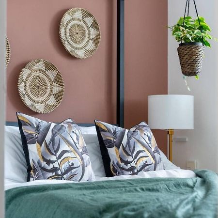 Stylish Cardiff City Apartment Buitenkant foto